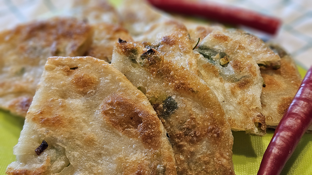 蔥油餅 Scallion Pancake 好客台北 烹飪教室 大稻埕 私廚 BeMyGuest Taipei Cooking Class Dadaocheng